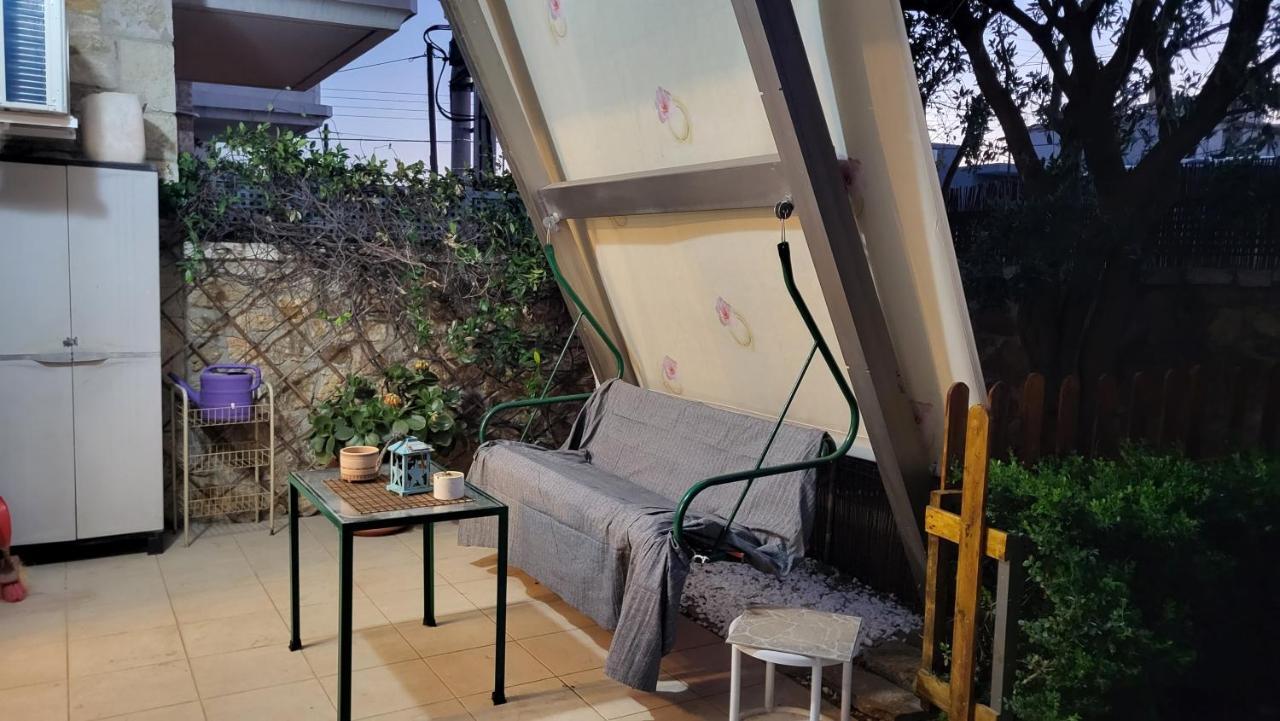 M&M Airport Stop Garden Apartment Spáta Exterior foto